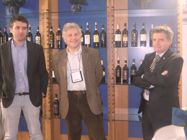 Da sinistra: Fabrizio Torchio, Stefano Tesi e Paolo Sodini, direttore del Consorzio del Nobile di Montepulciano